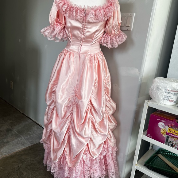 Elegant Pink Ruffled Gown - Picture 5 of 8